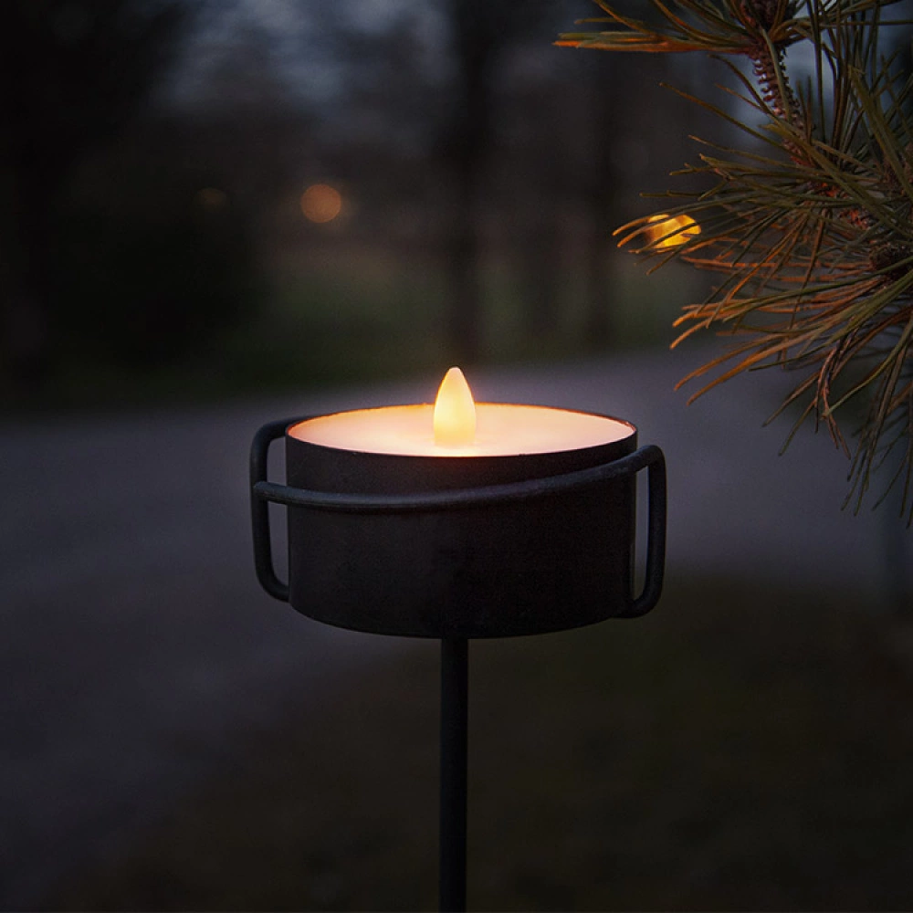 Battery-Powered Garden Candle - Image 3