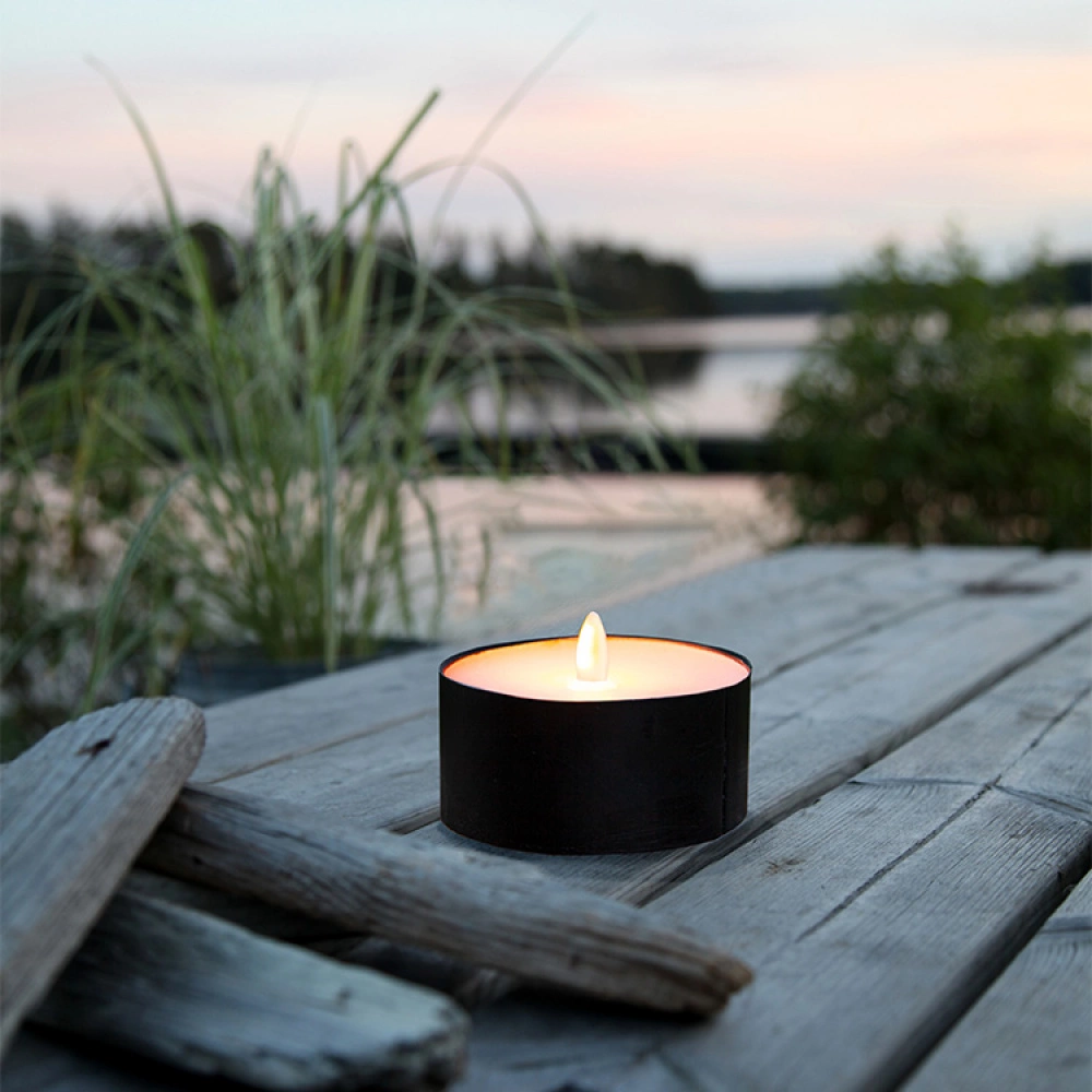 Battery-Powered Garden Candle - Image 4