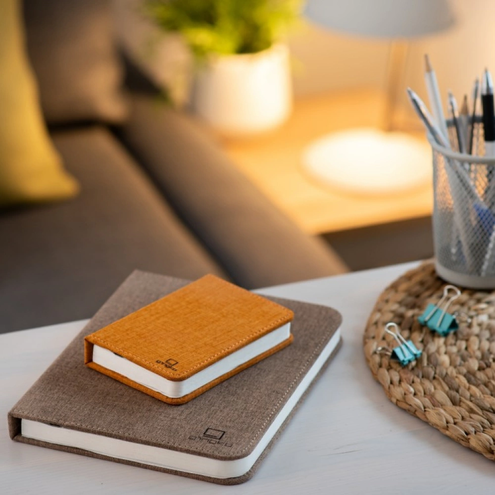 Book-shaped Lamp - Image 9