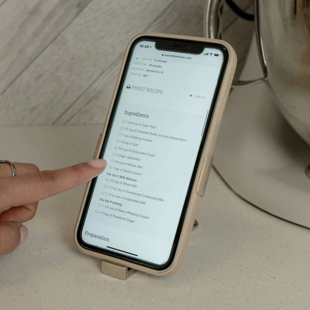 Bag Hanger And Phone Stand - Image 6